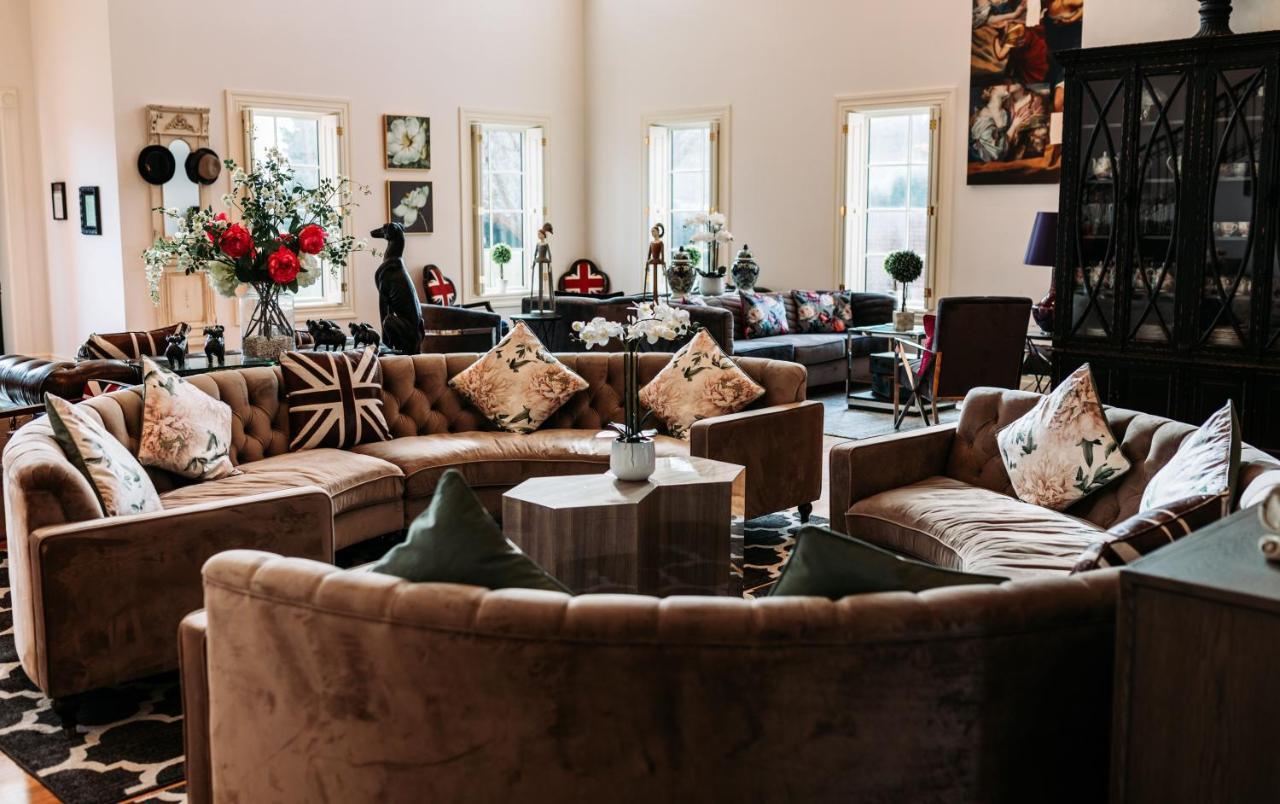 Henley Hotel Cambridge Bagian luar foto