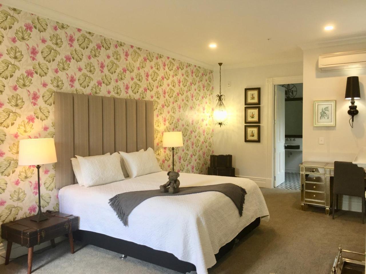 Henley Hotel Cambridge Bagian luar foto